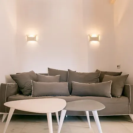 Villa Imarkellis Tinos Boutique *