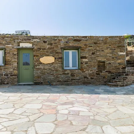 Villa Imarkellis Tinos Boutique *