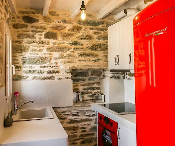 Villa Imarkellis Tinos Boutique *