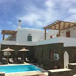 Imarkellis Tinos Boutique * Pánormos