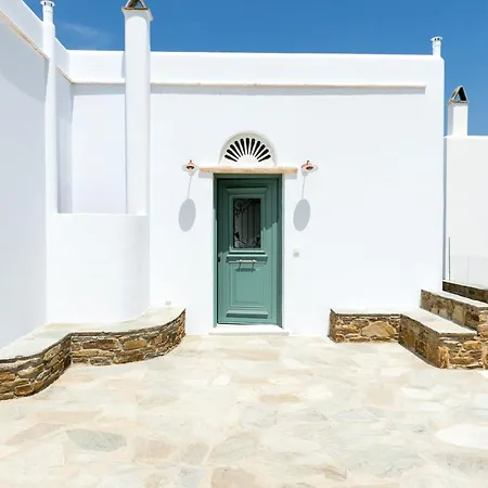 Villa Imarkellis Tinos Boutique *