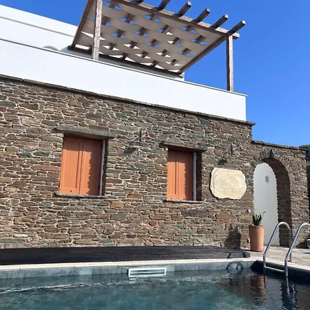 Imarkellis Tinos Boutique *