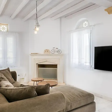 Imarkellis Tinos Boutique * Pánormos