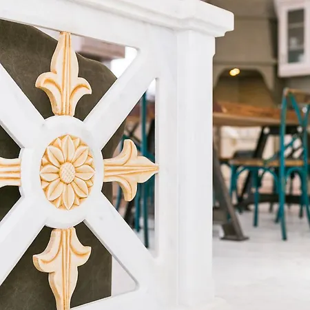 Imarkellis Tinos Boutique * Pánormos