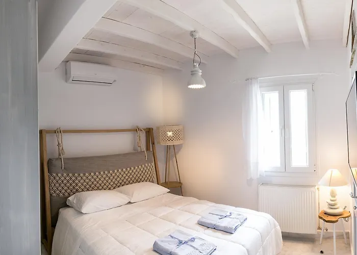 Imarkellis Tinos Boutique * Πάνορμος